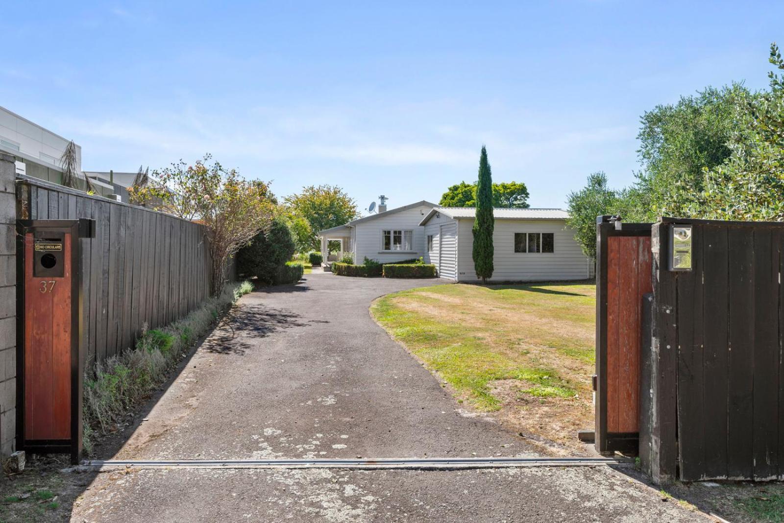 Ngongotaha Lakeside Home Rotorua Exterior photo